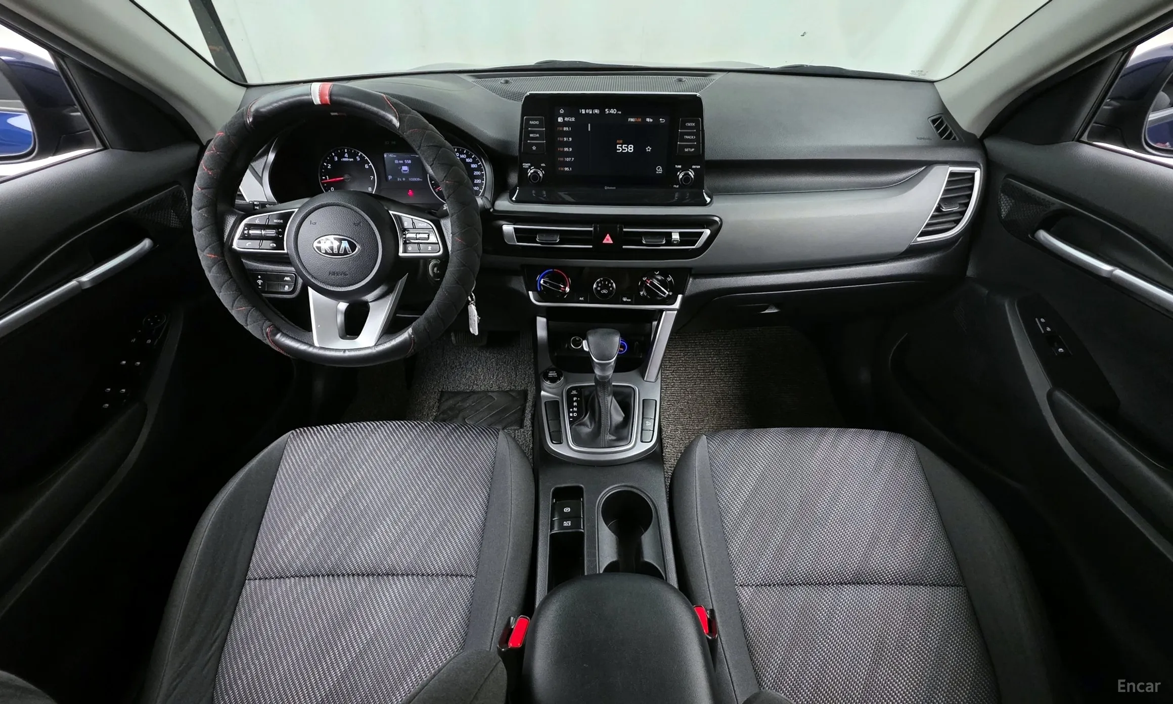 Kia Seltos превью 7