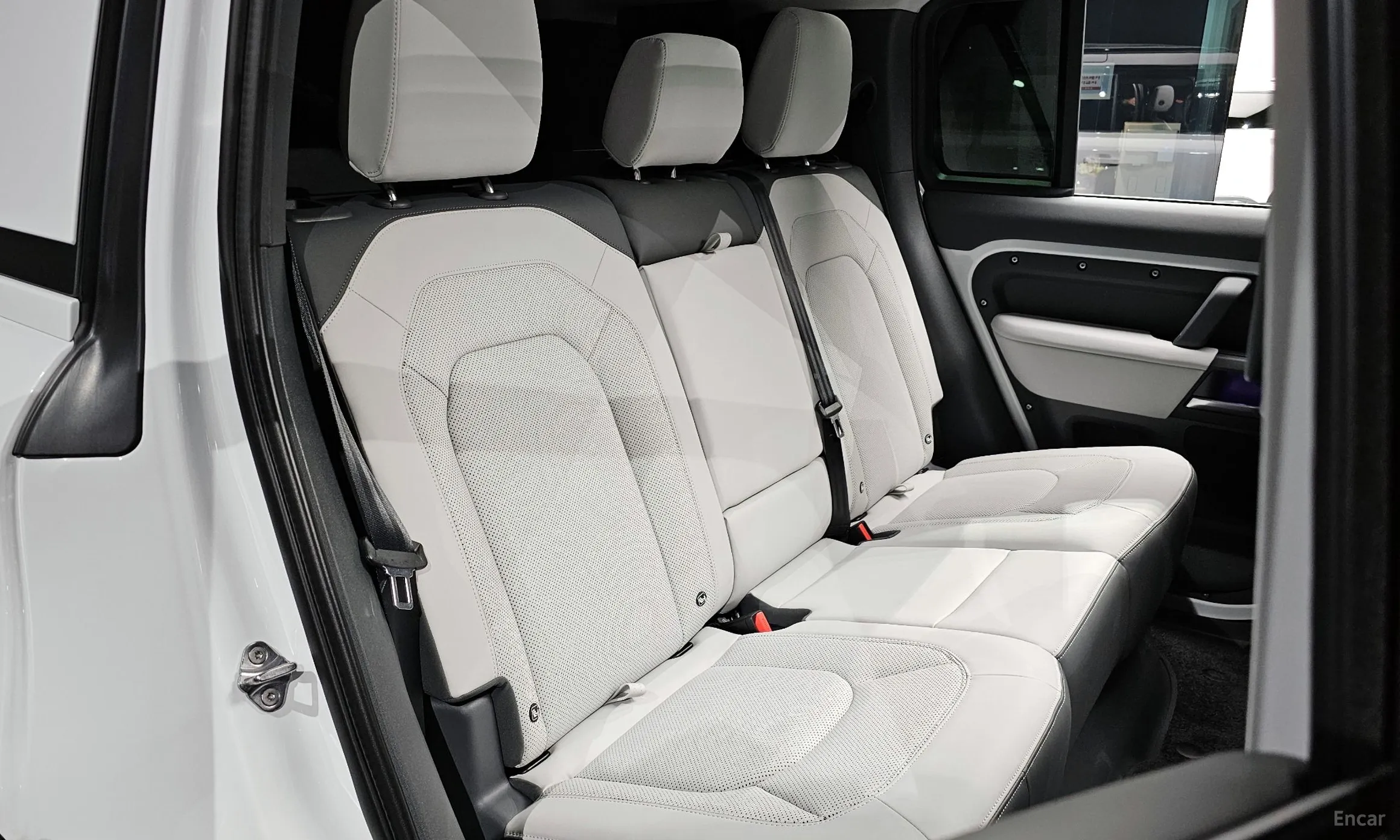 Land Rover Defender (L663) превью 12