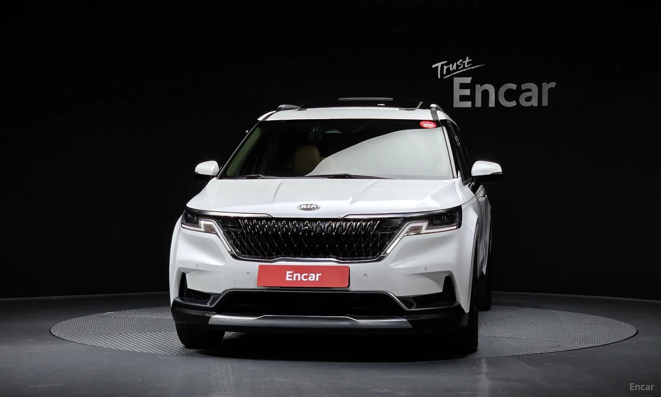 Kia Carnival Gen 4 превью 3