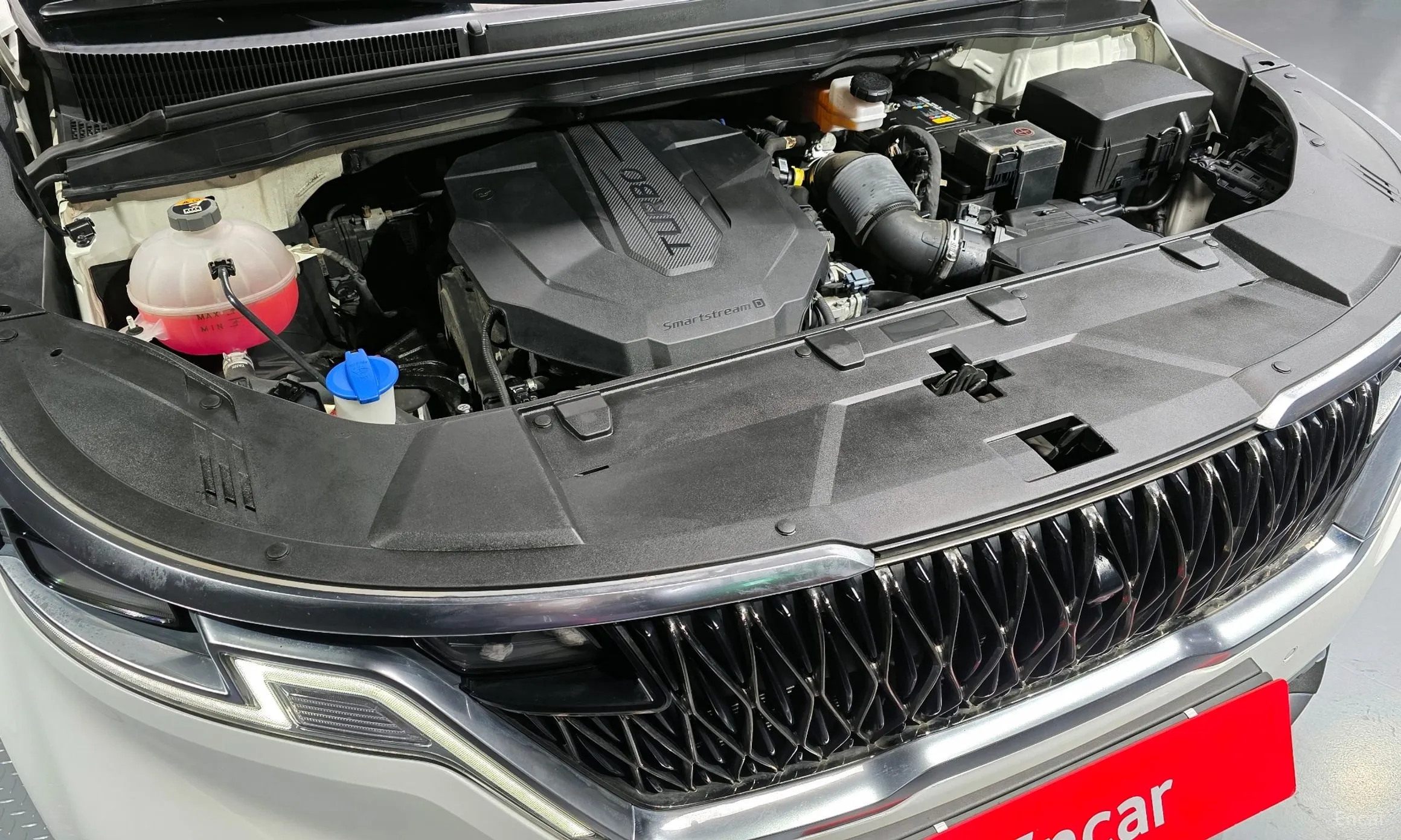 Kia Carnival Gen 4 превью 6