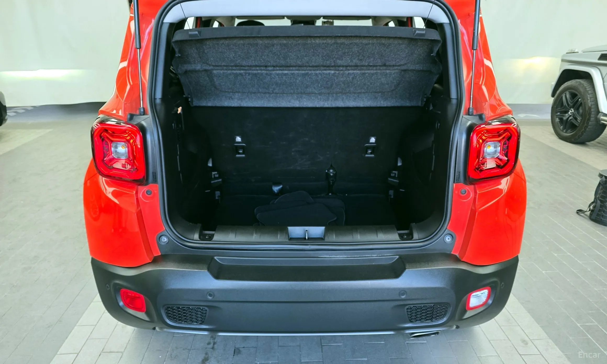 Jeep Renegade превью 20