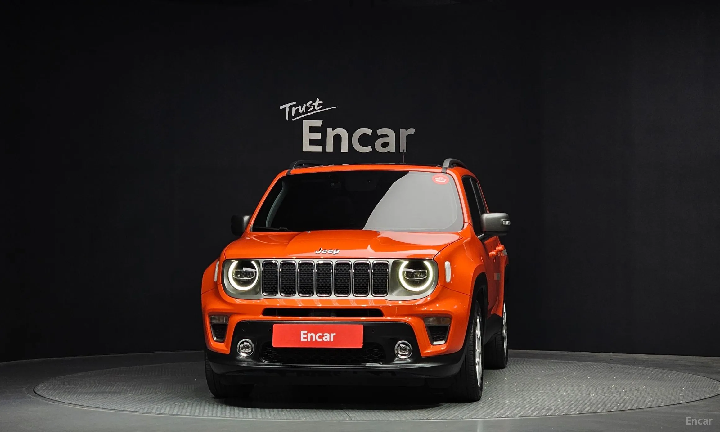 Jeep Renegade превью 3