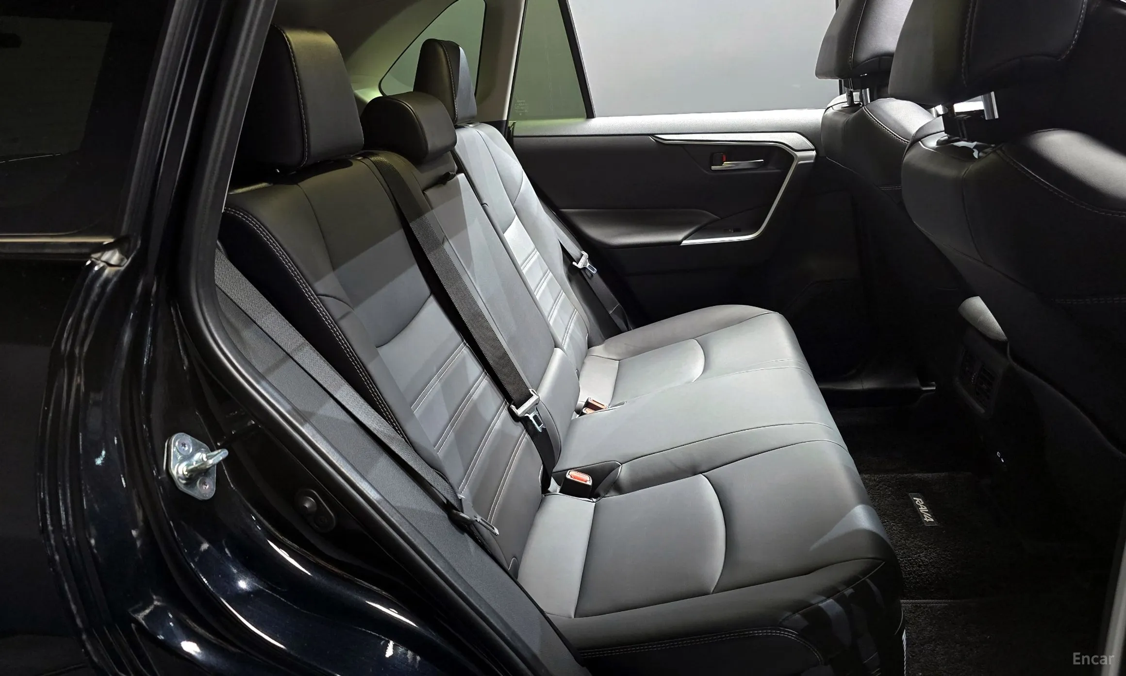 Toyota RAV4 5th Generation превью 12
