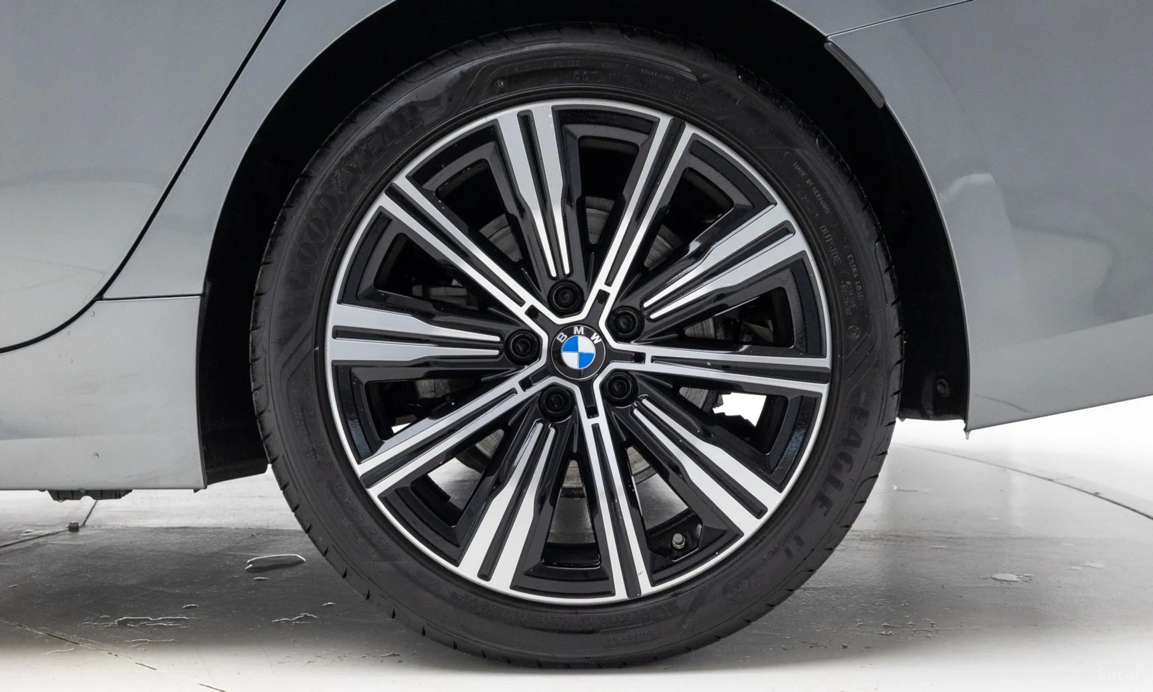 BMW 3 Series (G20) превью 5