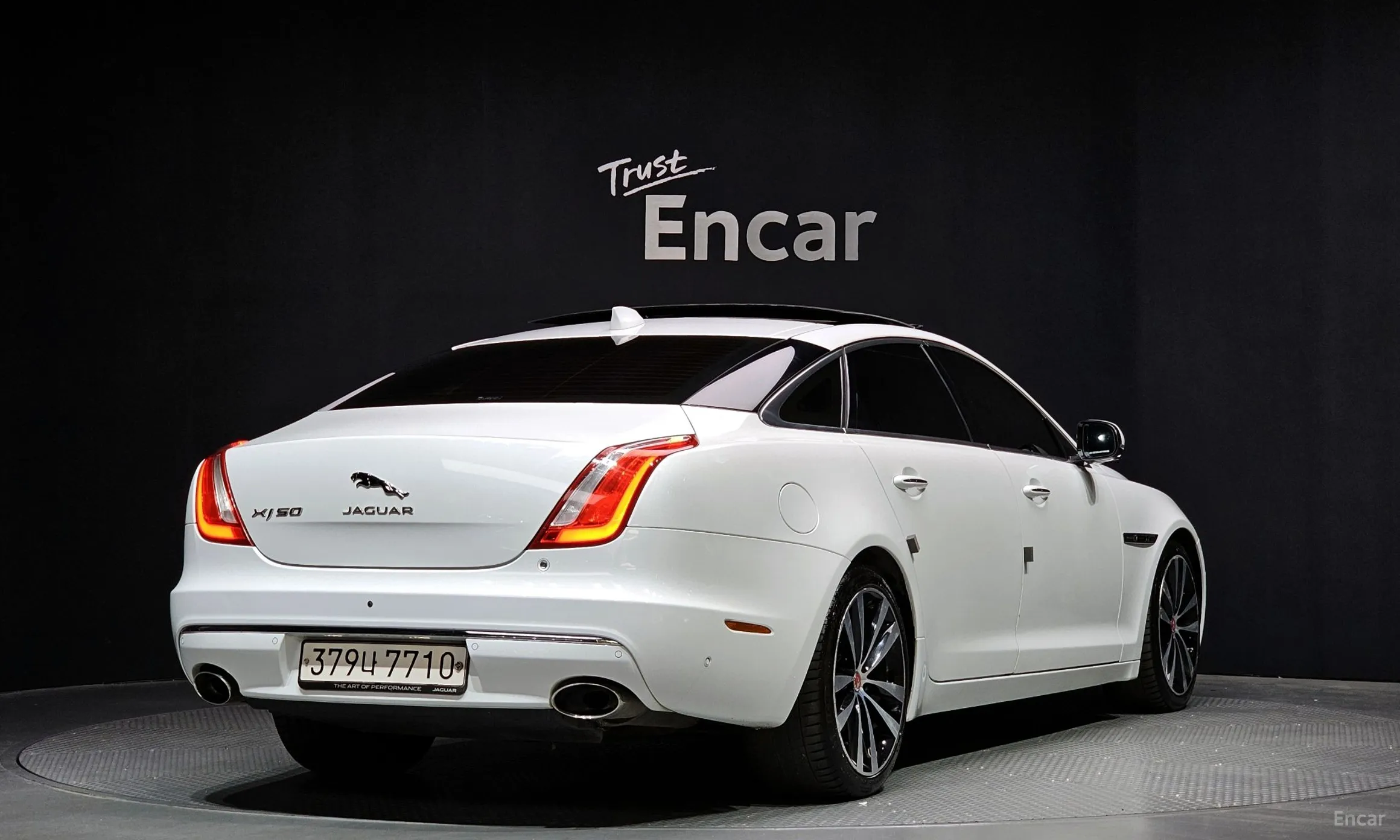 Jaguar All New XJ