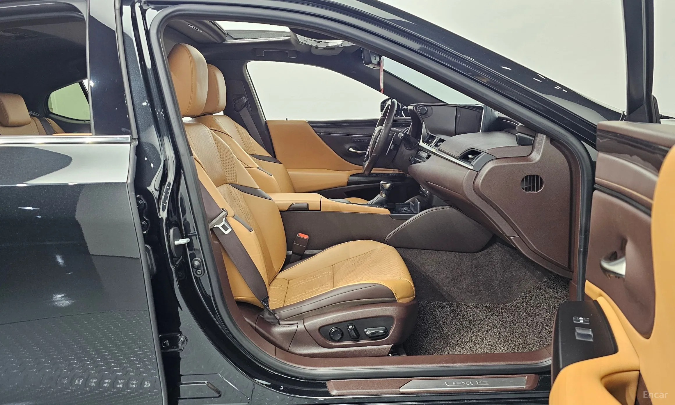 Lexus ES300h 7th Generation превью 10