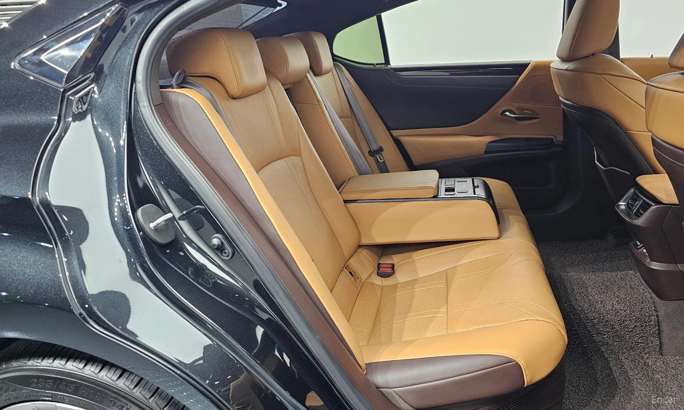 Lexus ES300h 7th Generation превью 12