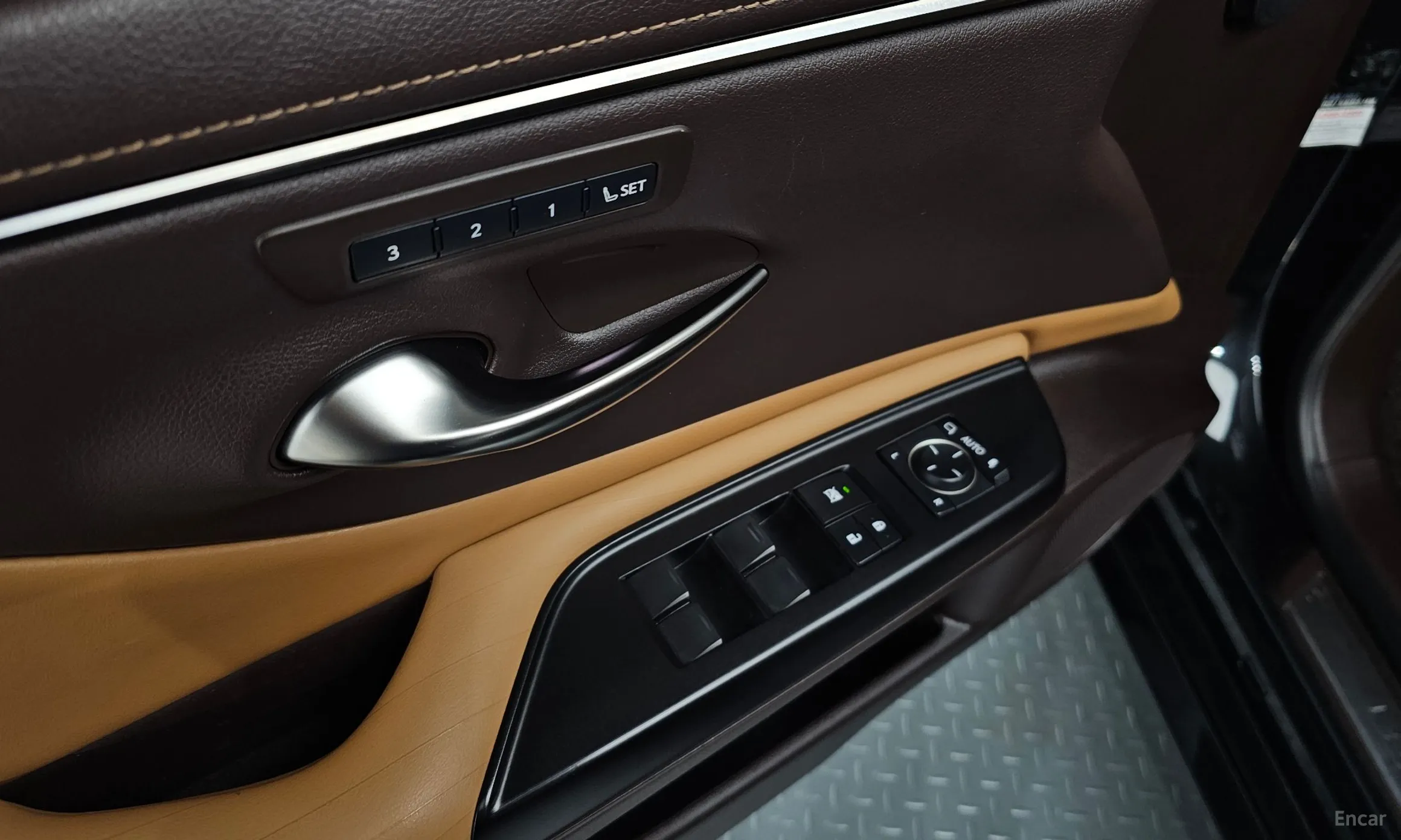 Lexus ES300h 7th Generation превью 16
