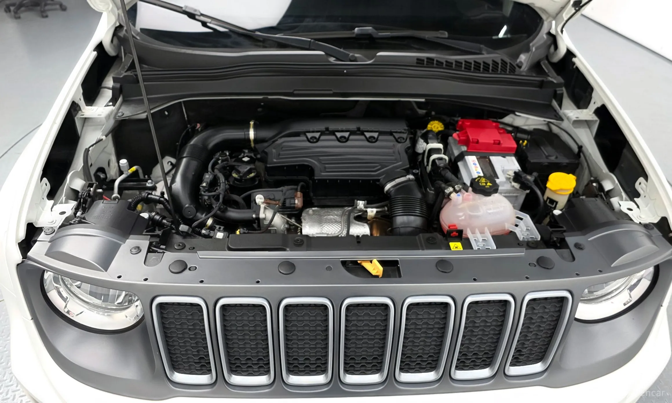 Jeep Renegade превью 6