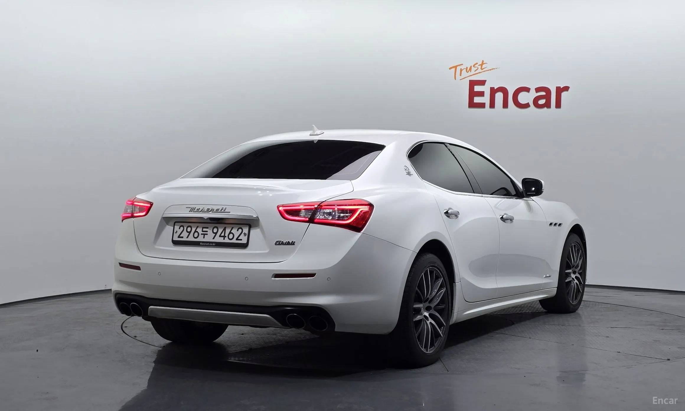Maserati Ghibli превью 2