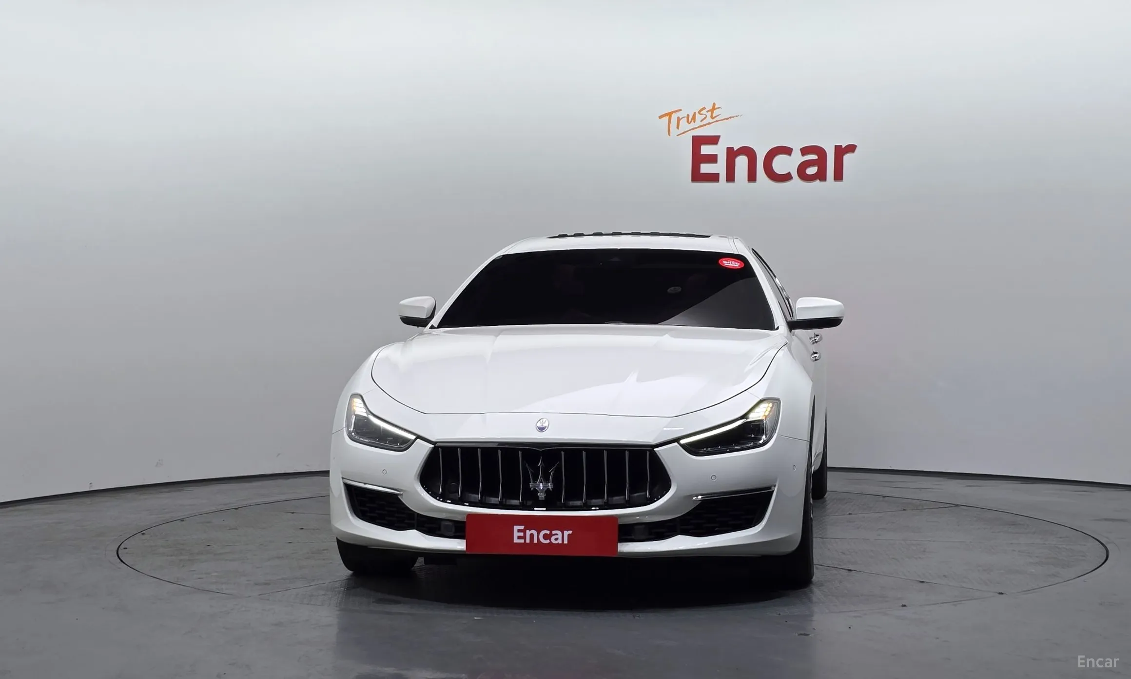 Maserati Ghibli превью 3