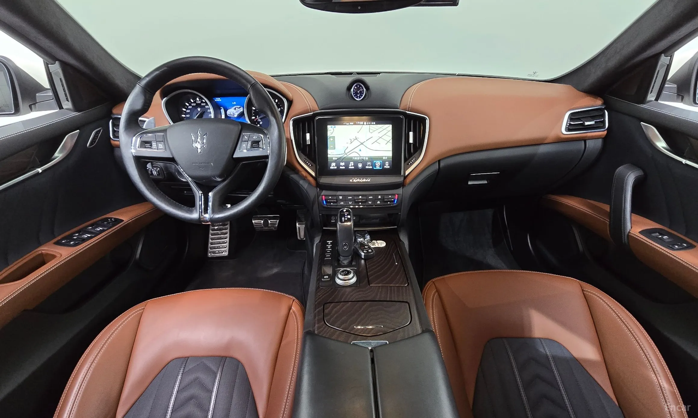 Maserati Ghibli превью 7