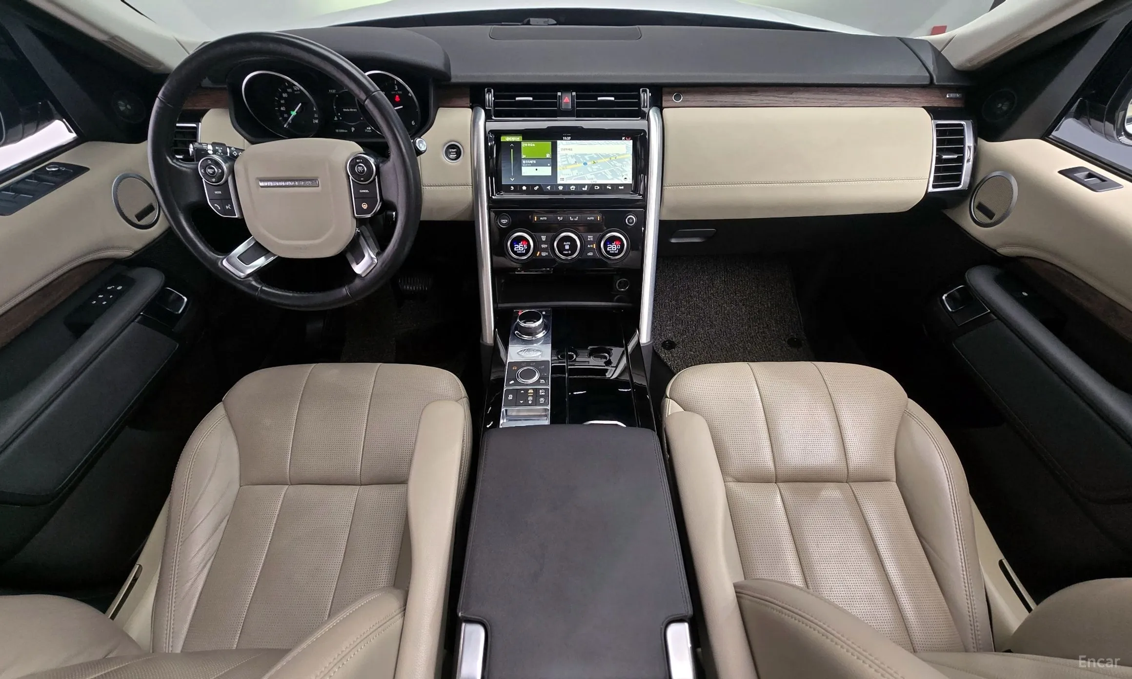 Land Rover Discovery 5 превью 7