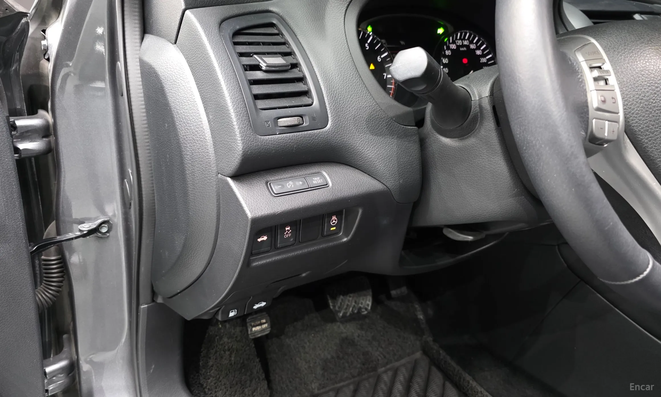 Nissan Altima превью 14