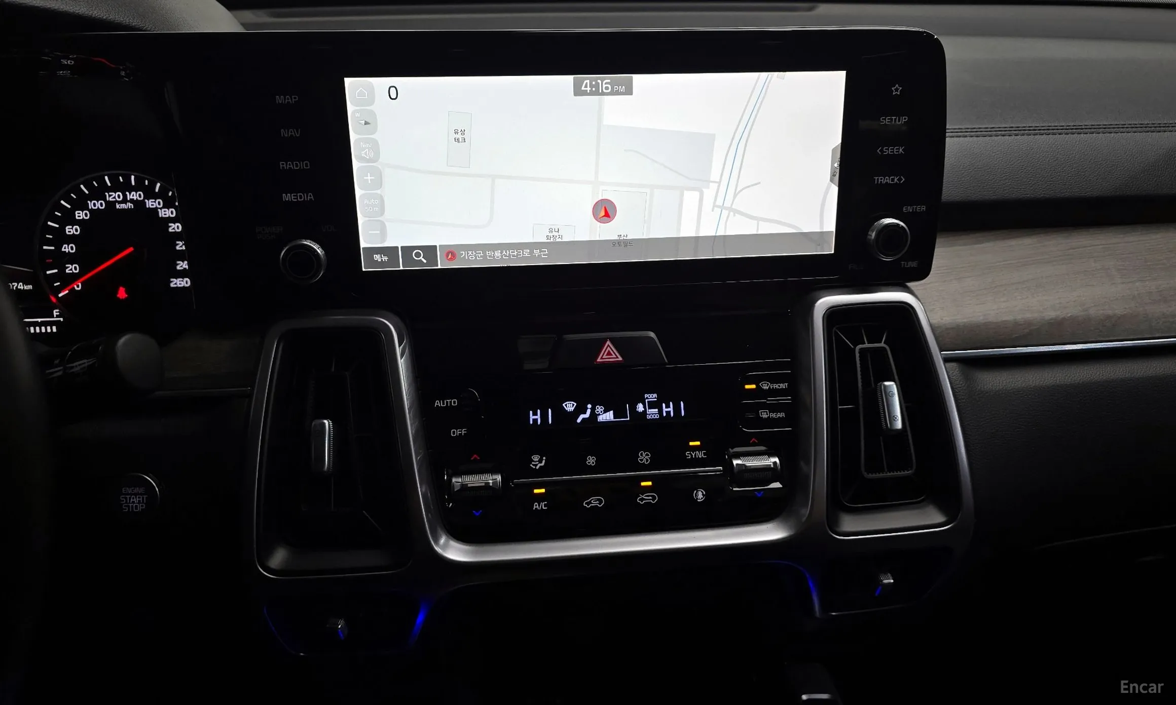 Kia Sorento 4th generation превью 16