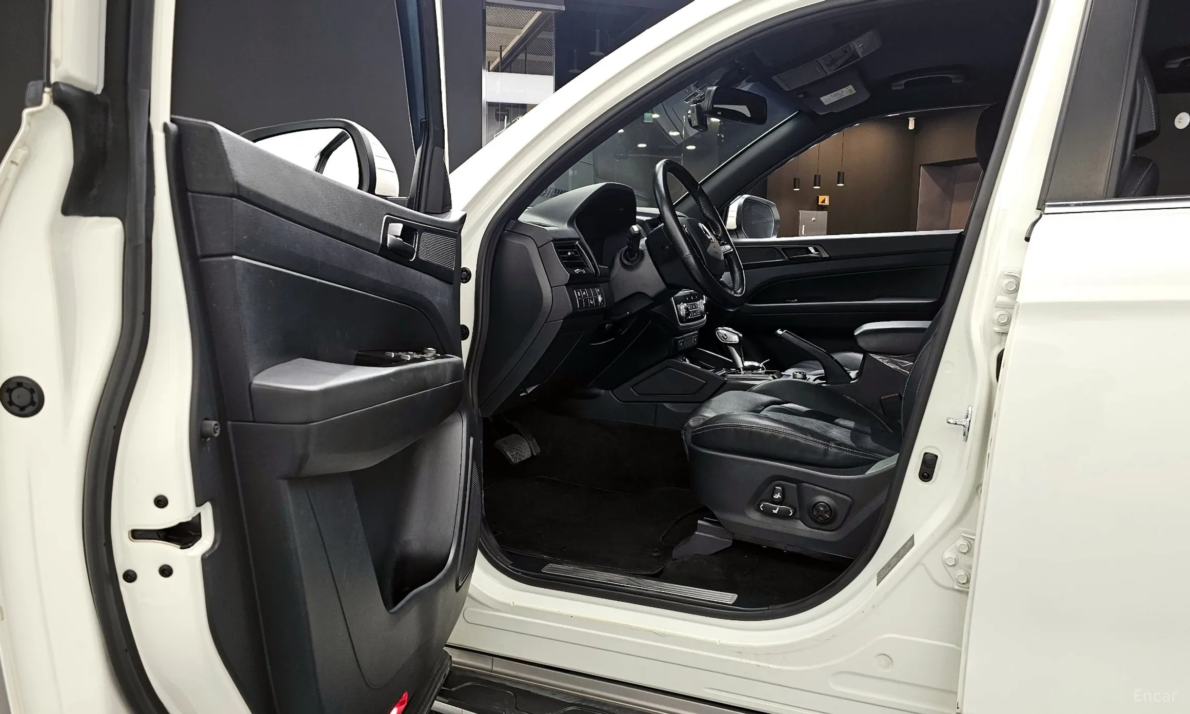 KG Mobility (SsangYong) Rexton Sports Khan превью 10