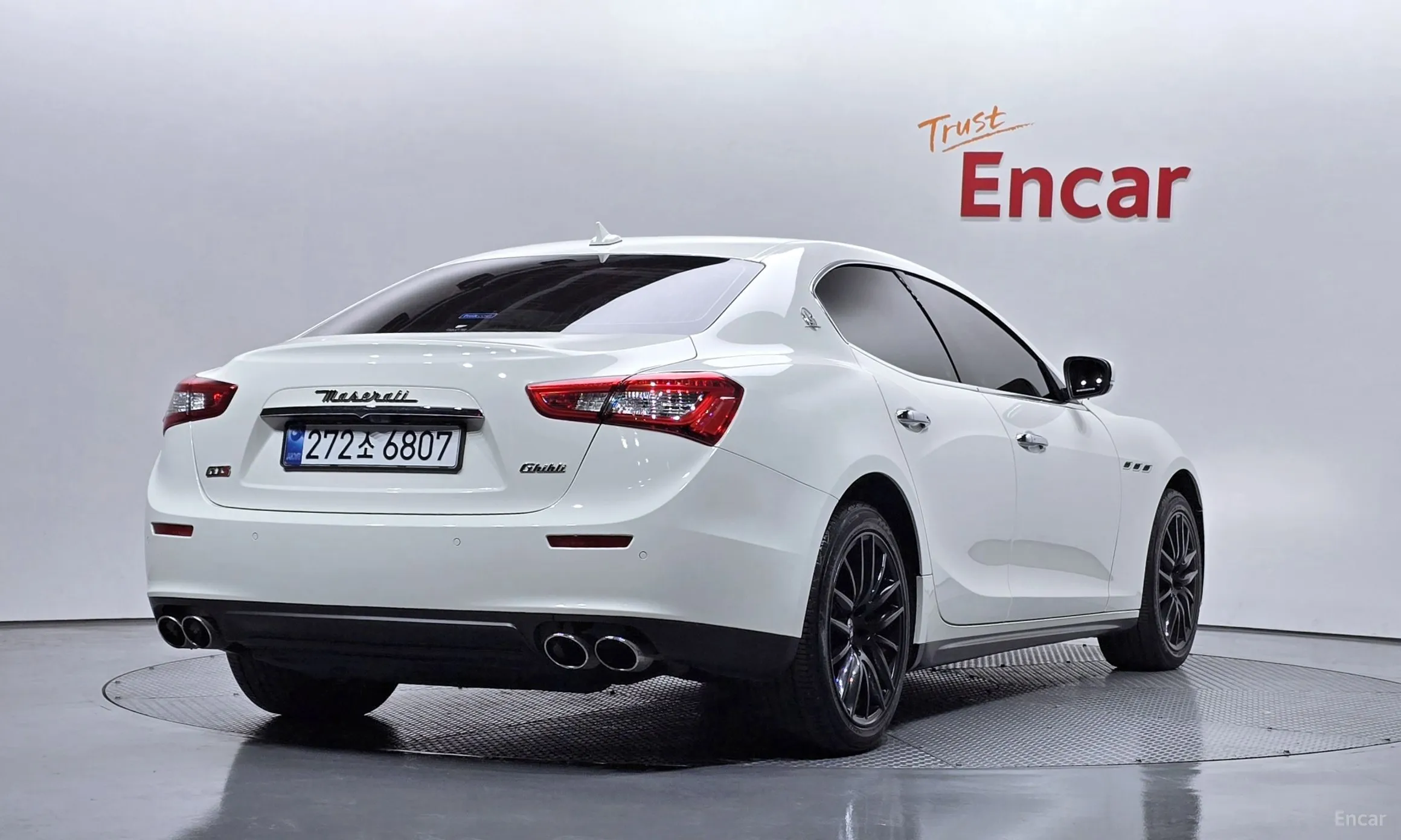 Maserati Ghibli превью 2