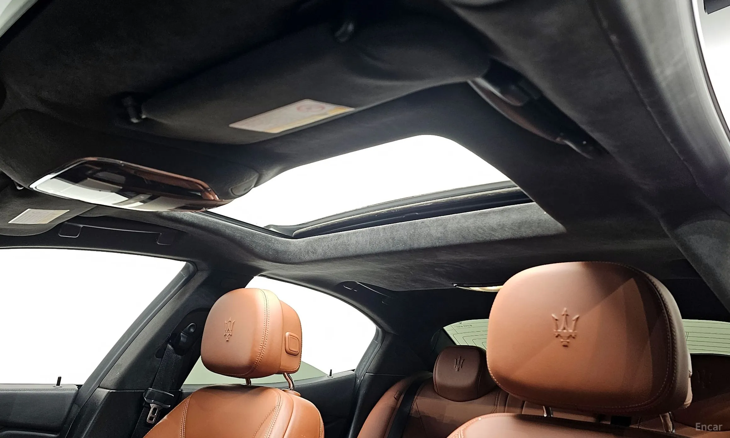 Maserati Ghibli превью 19