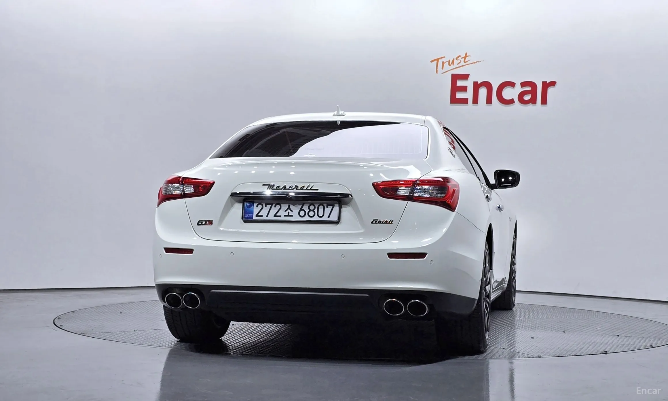 Maserati Ghibli превью 4
