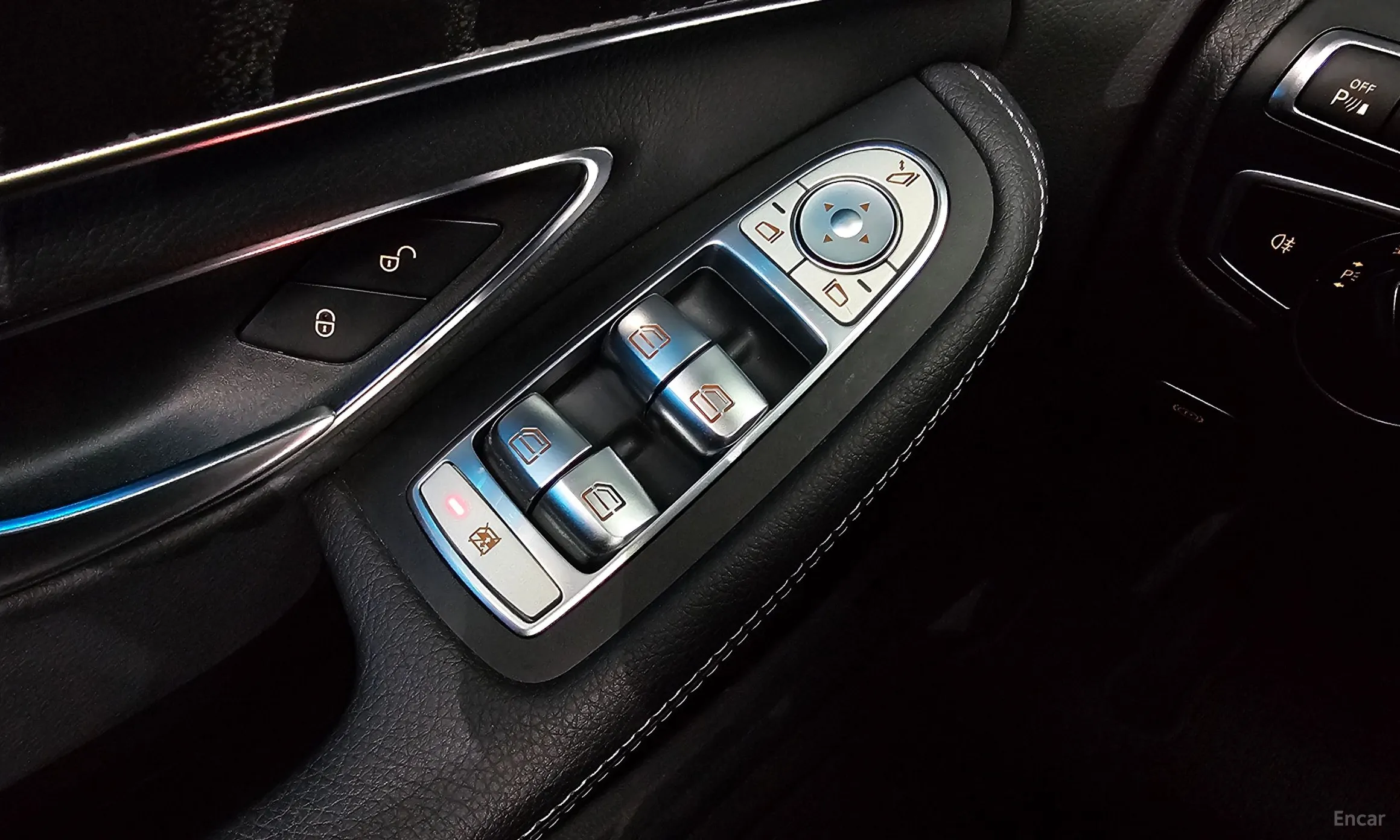 Mercedes Benz C-Class W205 превью 16
