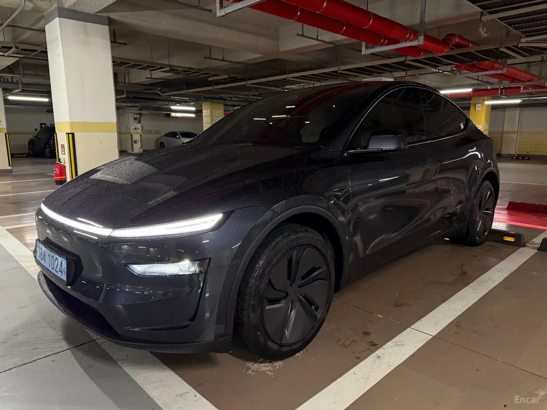 Tesla Model Y превью 3