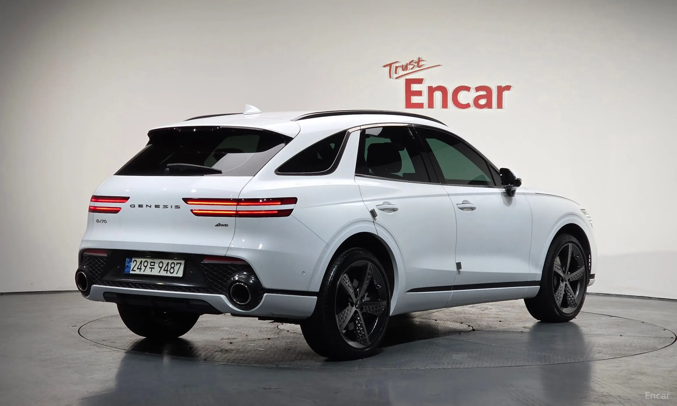 Genesis GV70 превью 2