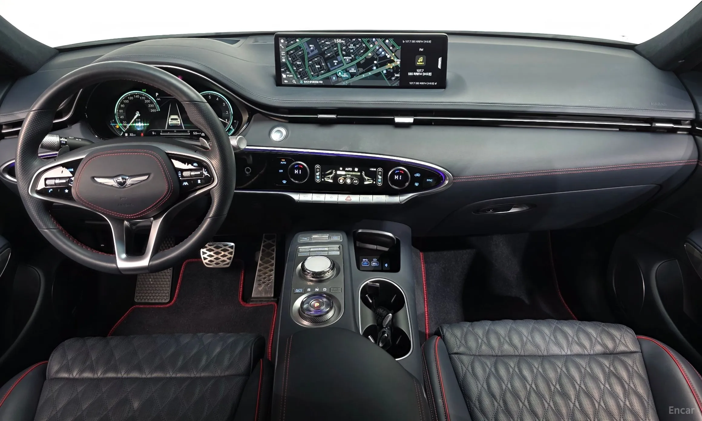 Genesis GV70 превью 7
