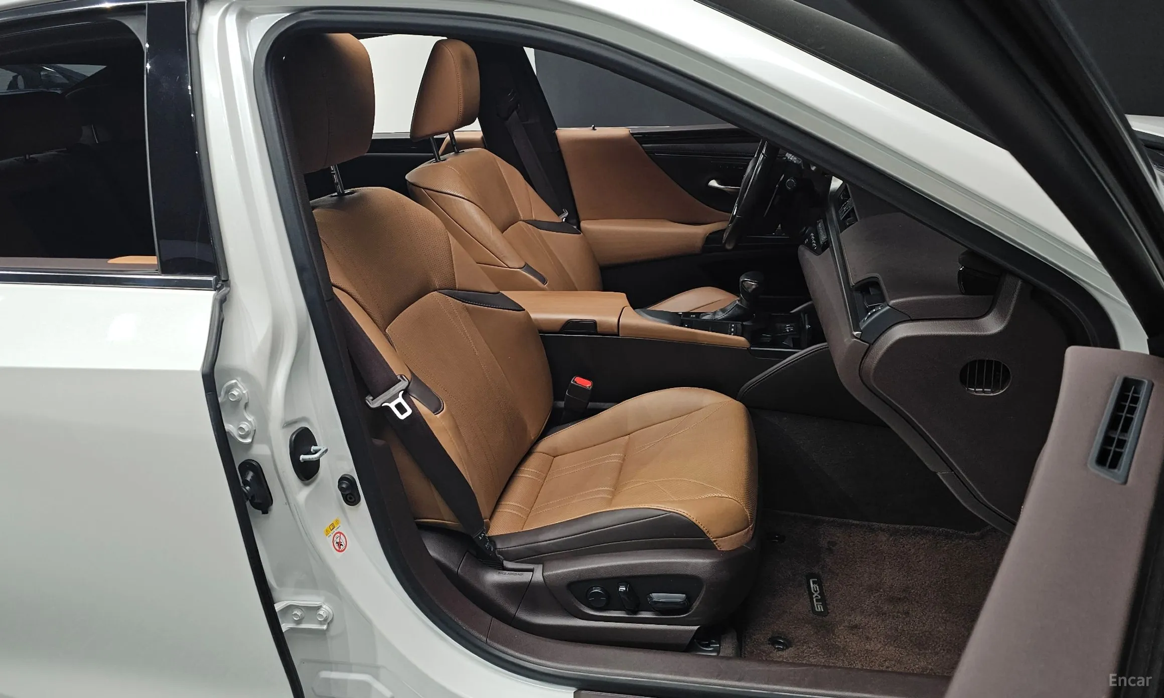 Lexus ES300h 7th Generation превью 10
