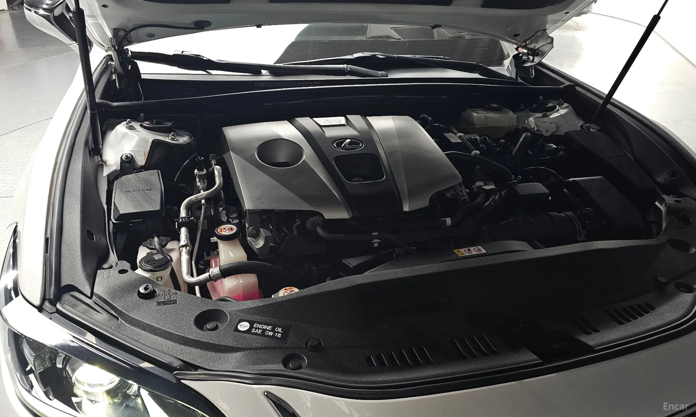 Lexus ES300h 7th Generation превью 6