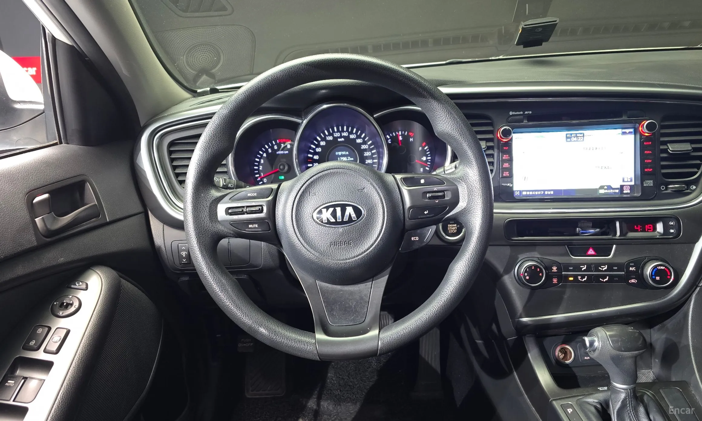 Kia K5 превью 18