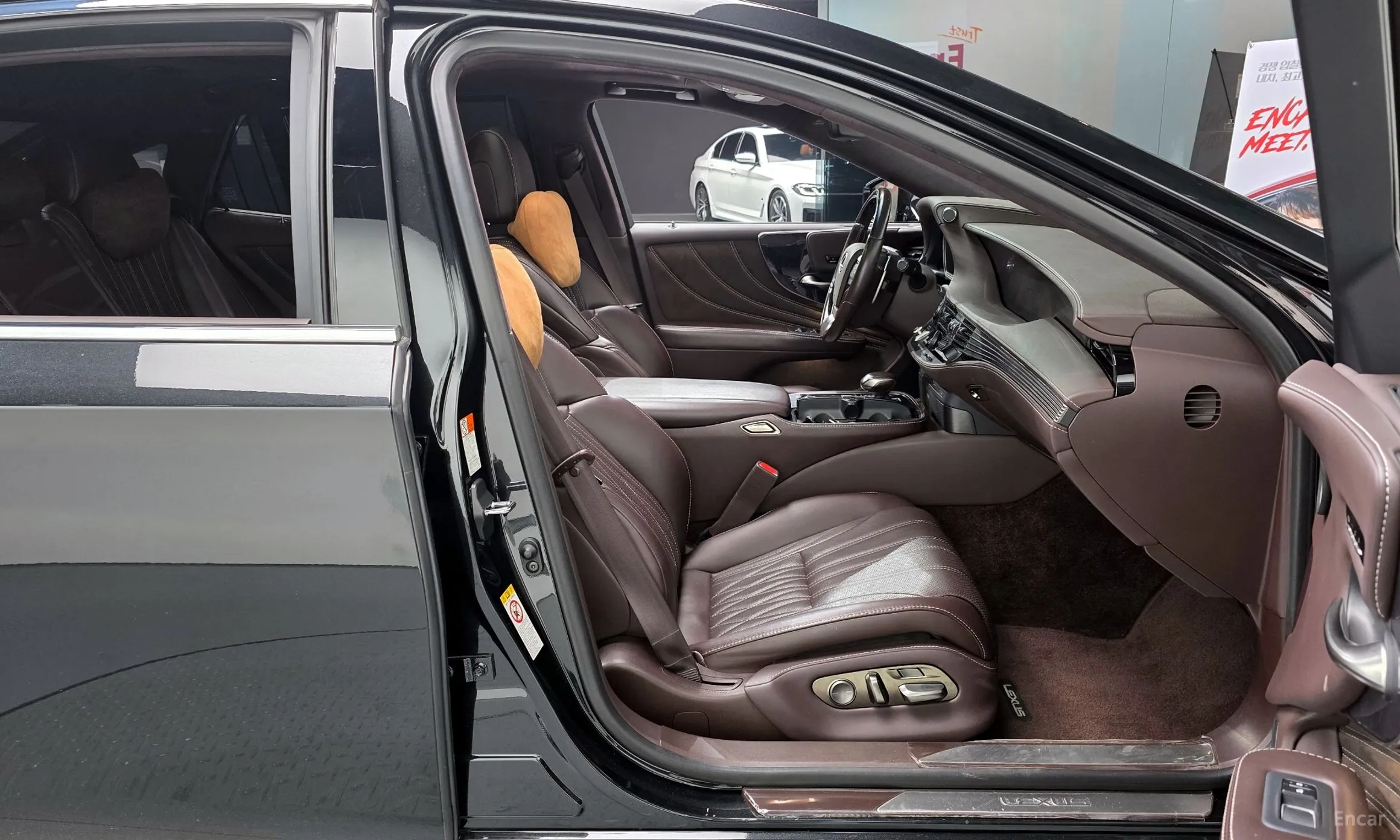 Lexus LS500 5th Generation превью 10