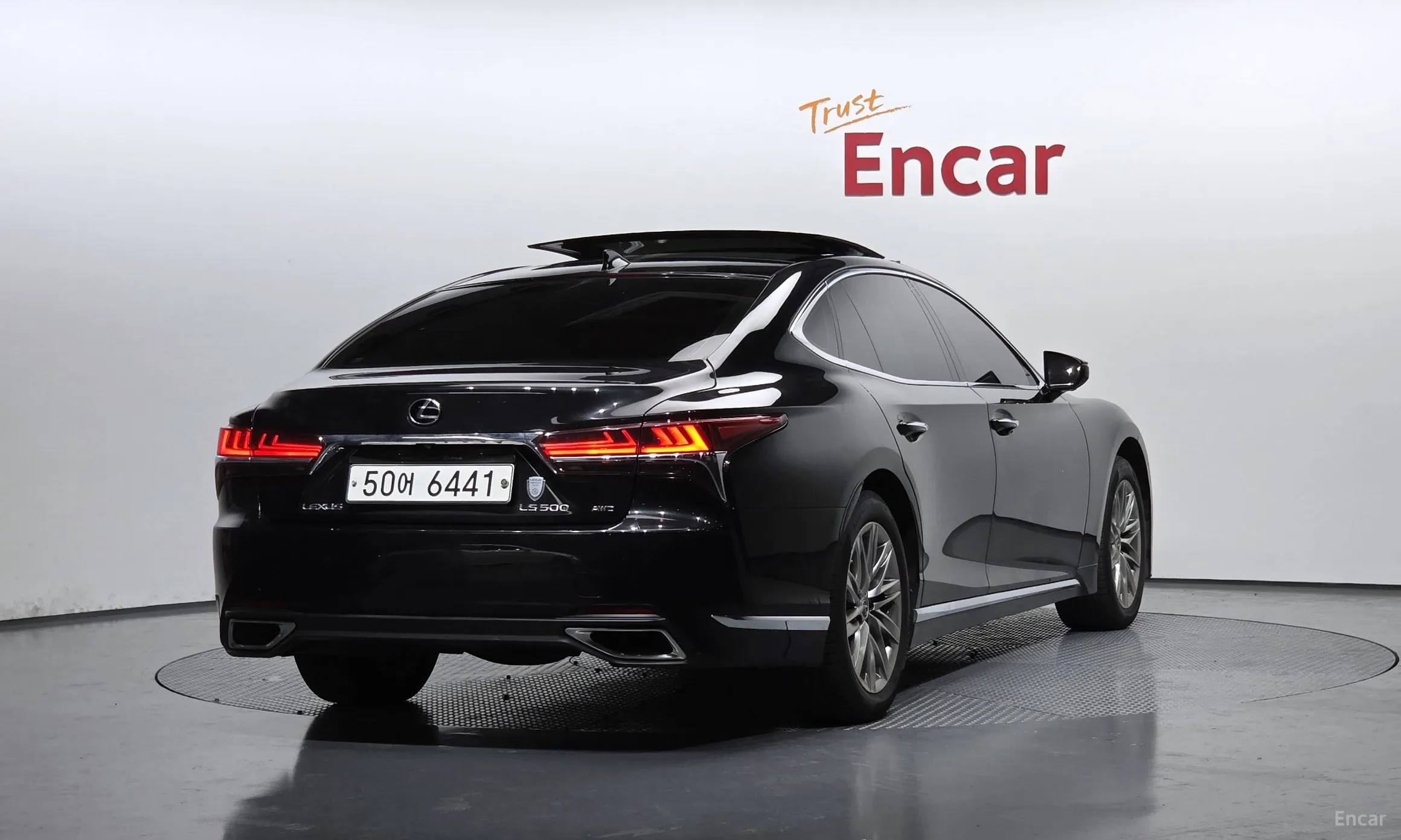 Lexus LS500 5th Generation