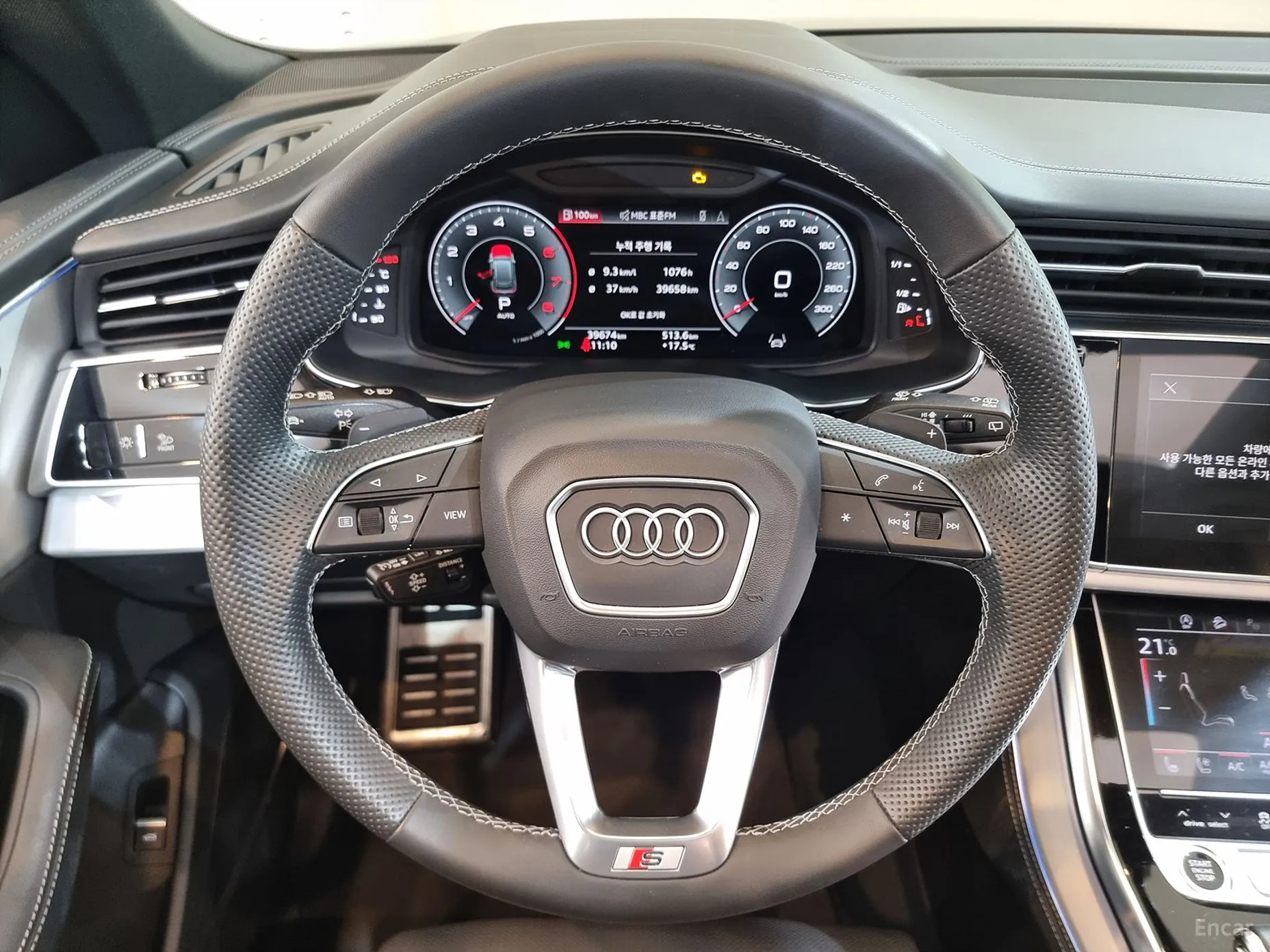 Audi Q8 (4M) превью 15