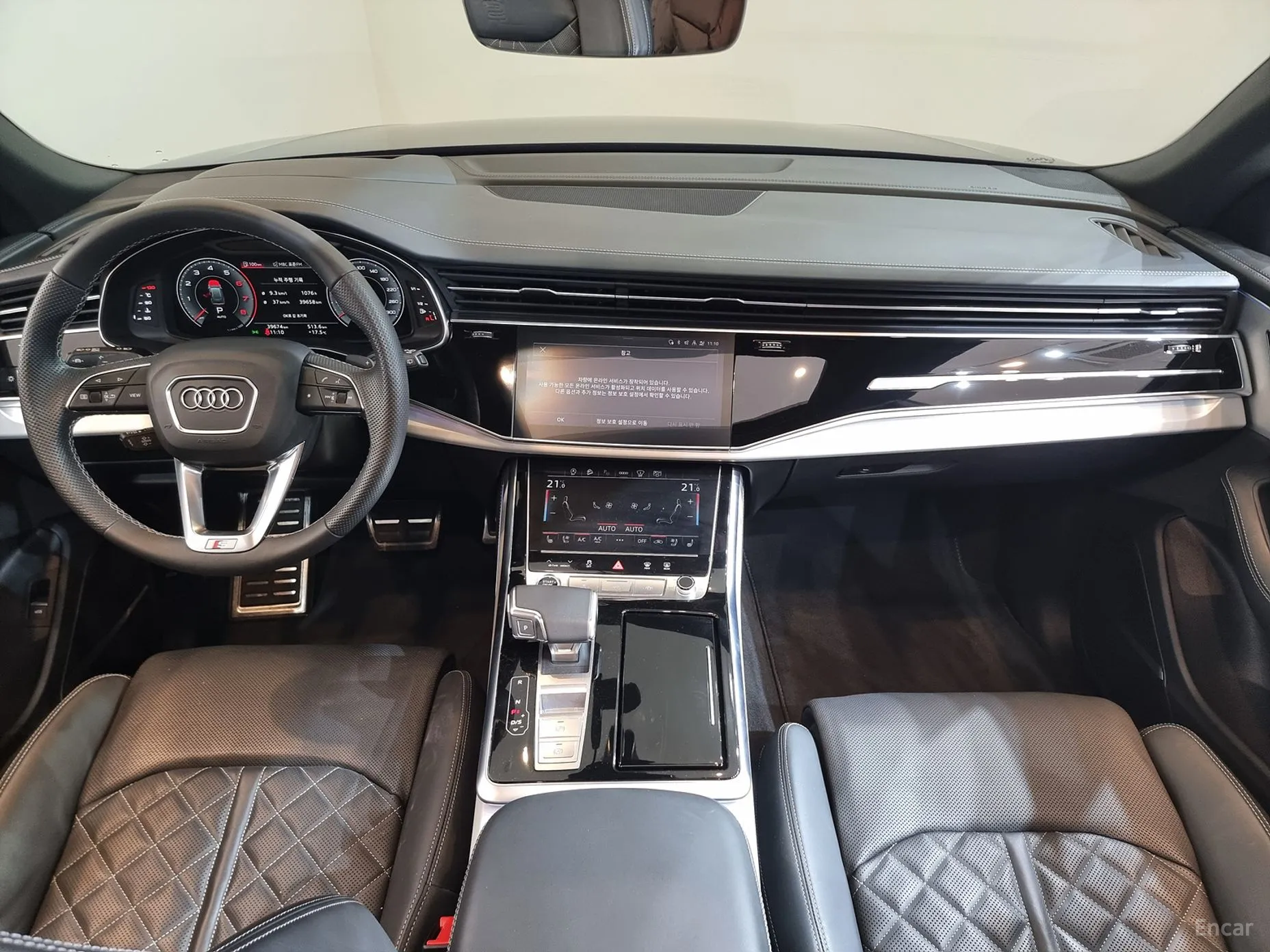 Audi Q8 (4M) превью 7