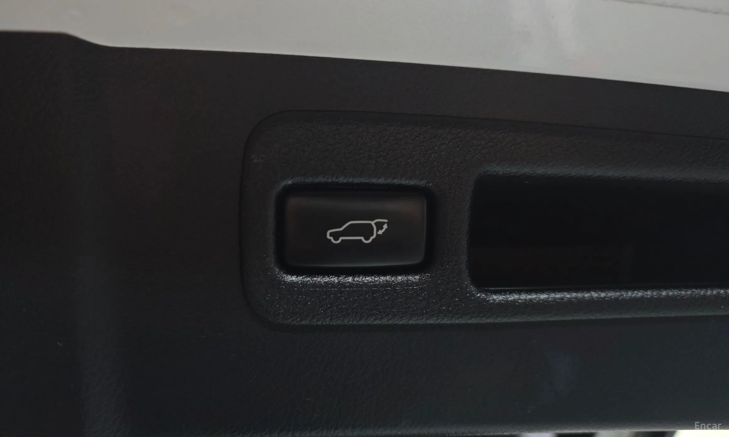 Lexus NX300h превью 19