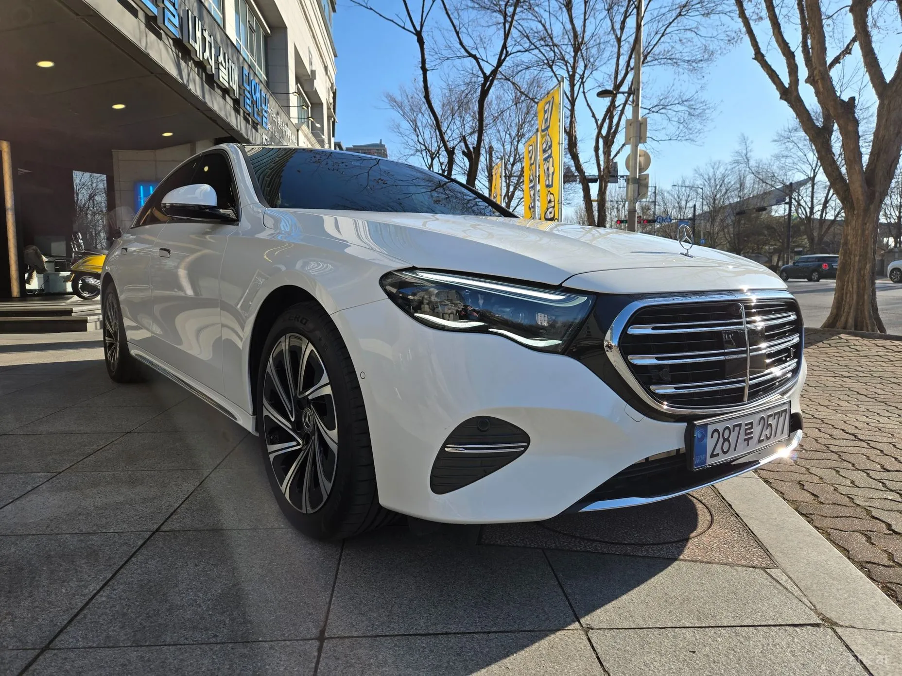 E-Class W214