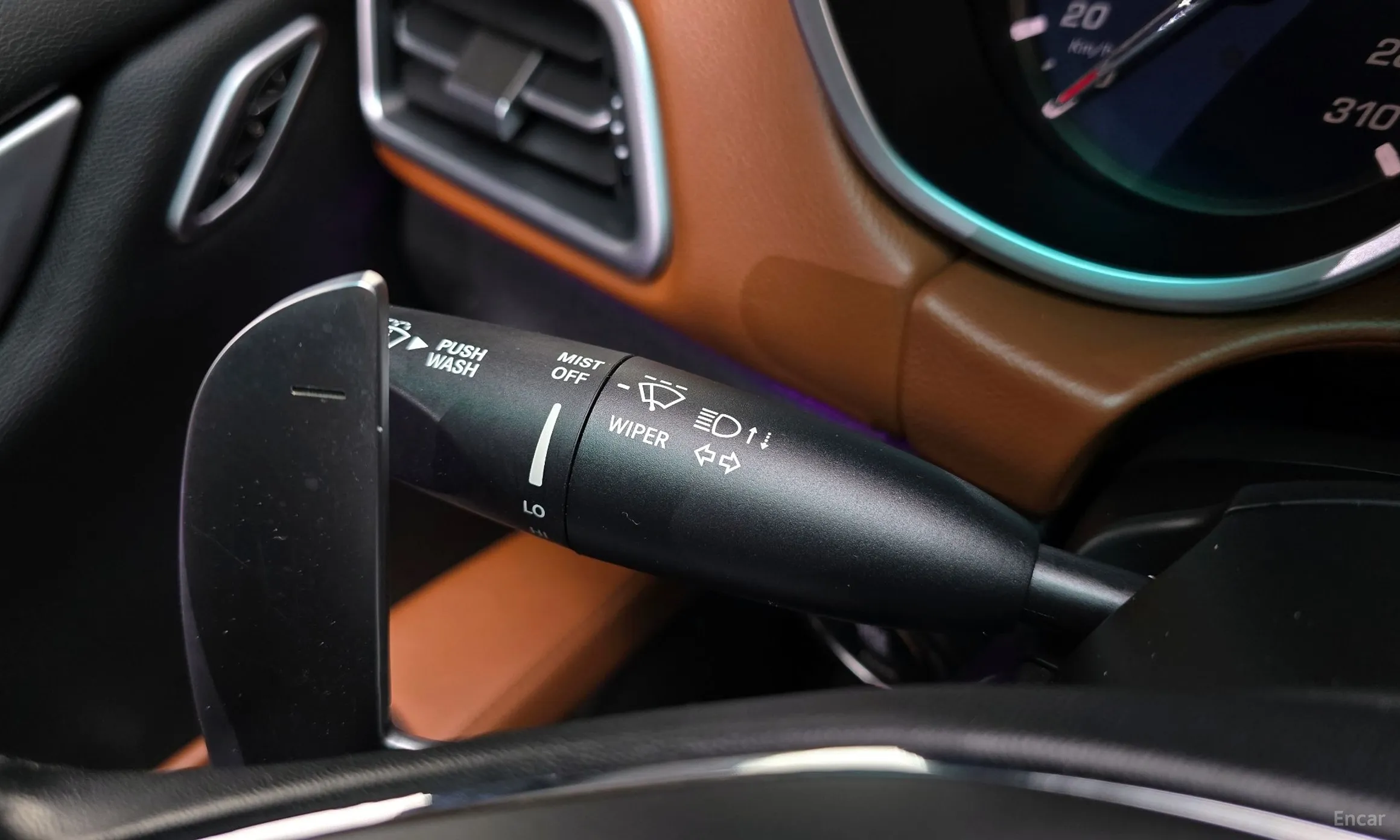 Maserati Ghibli превью 17