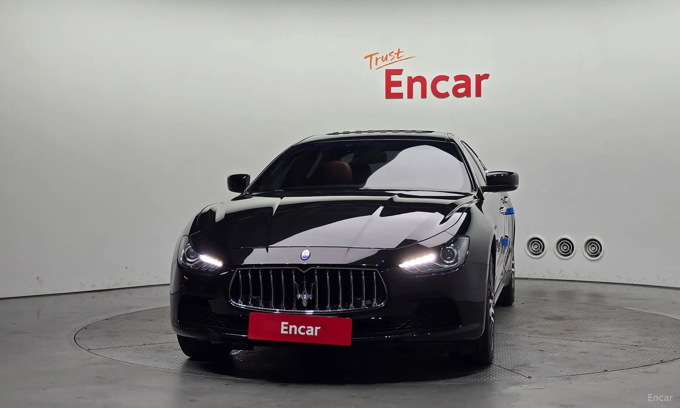 Maserati Ghibli превью 3