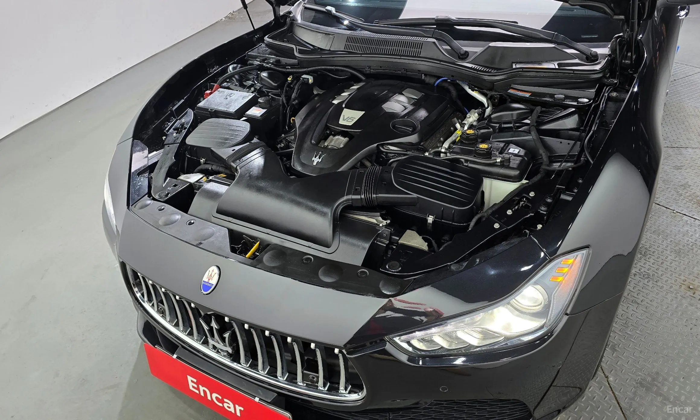 Maserati Ghibli превью 6