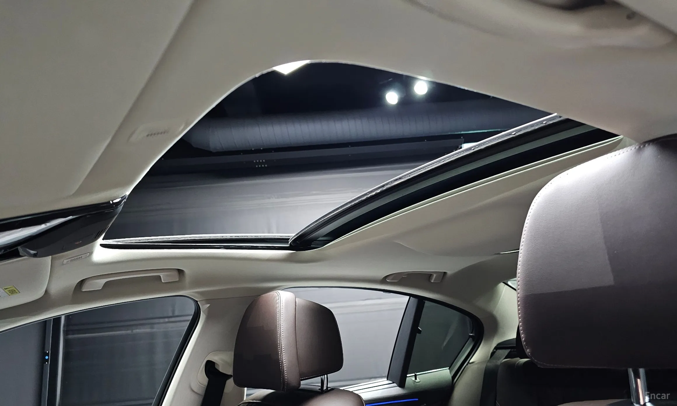 BMW 5 Series (G30) превью 19