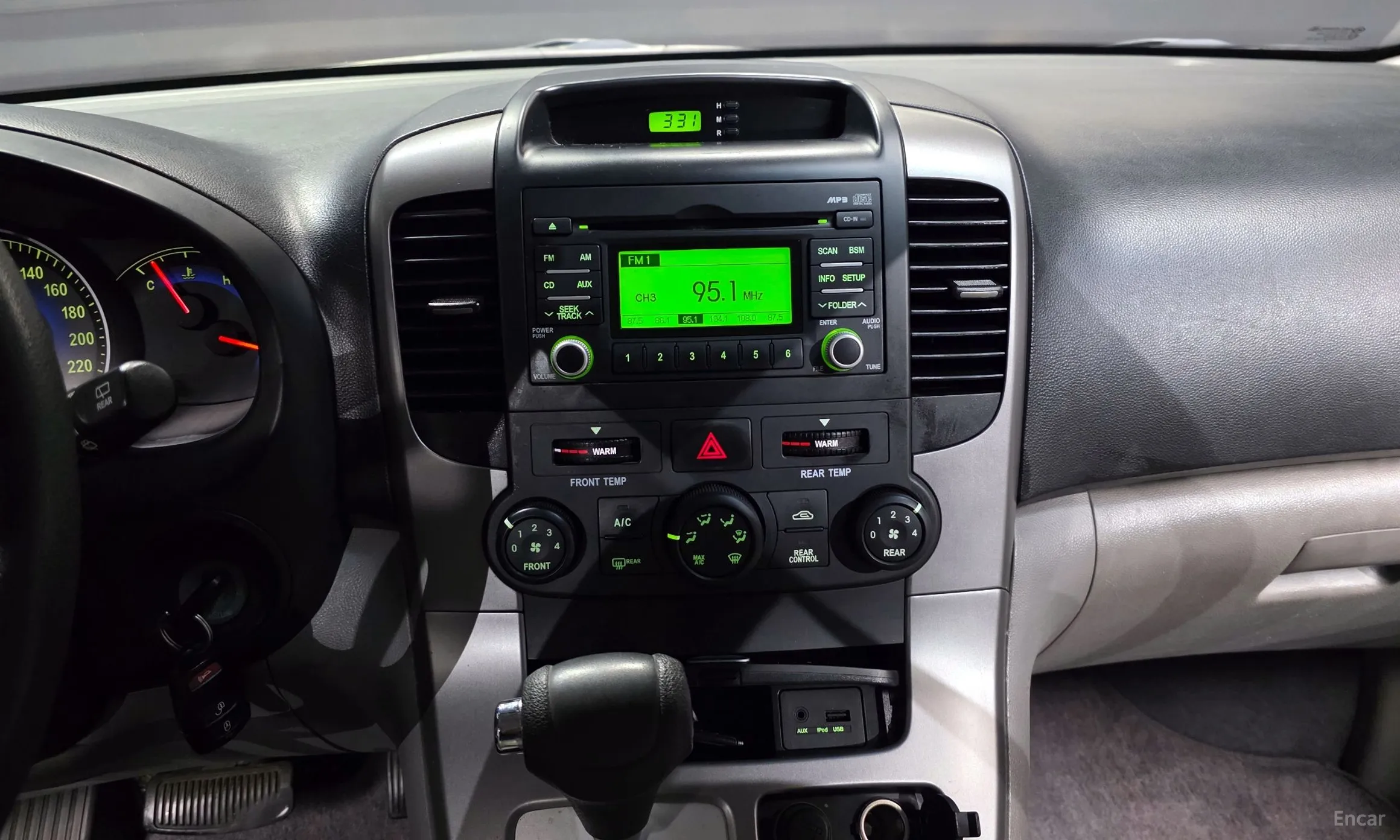 Kia Carnival R превью 14