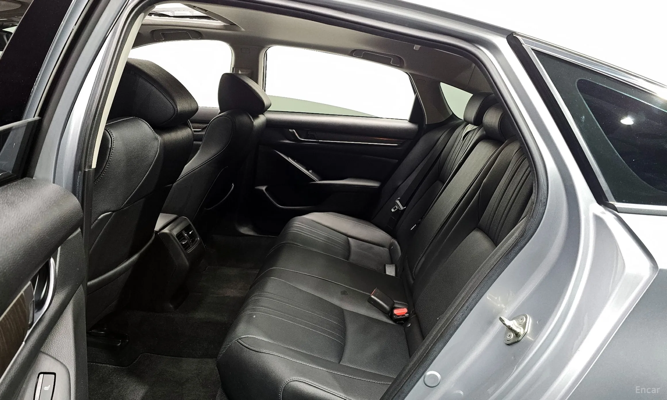 Honda Accord 10th Generation превью 12