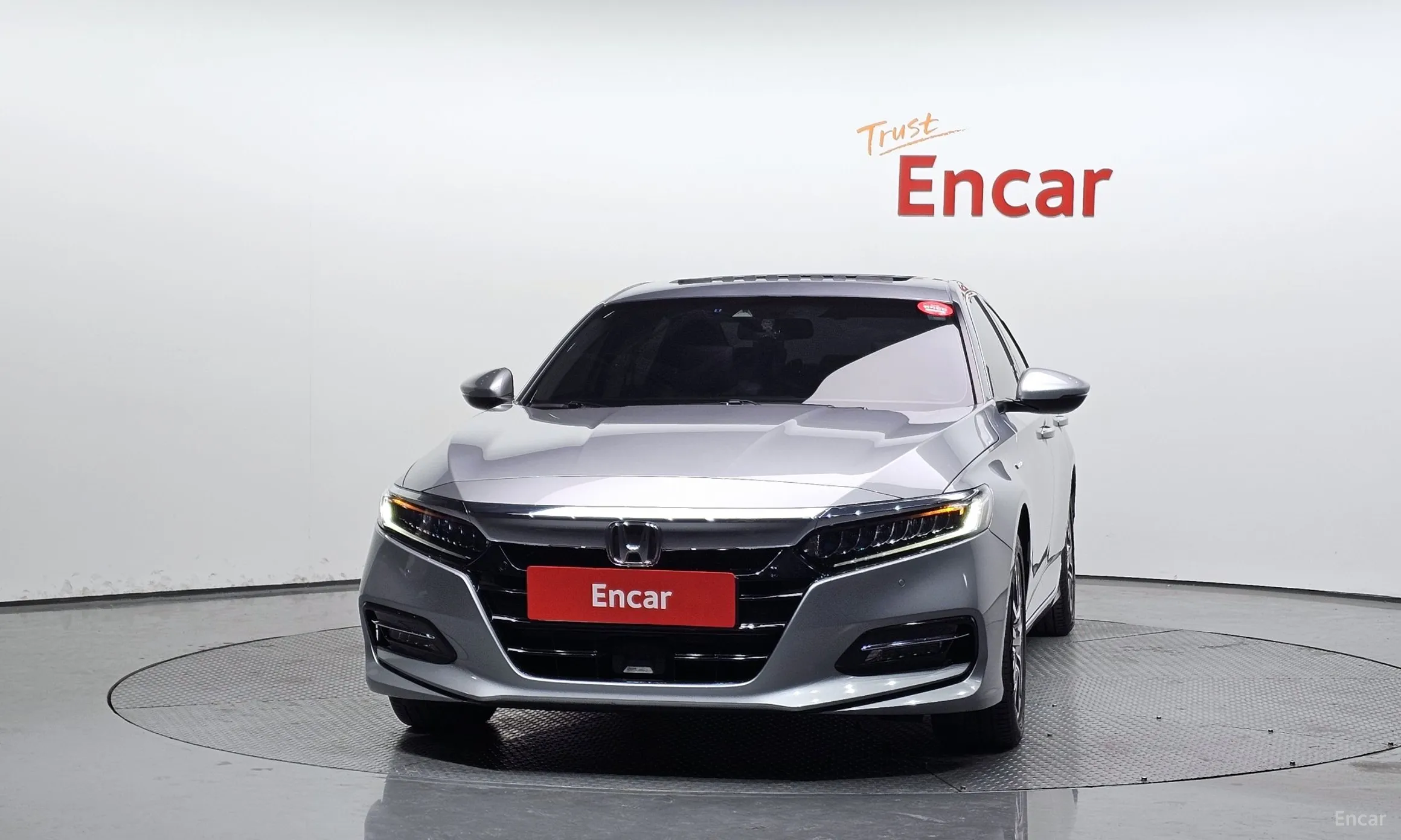 Honda Accord 10th Generation превью 3