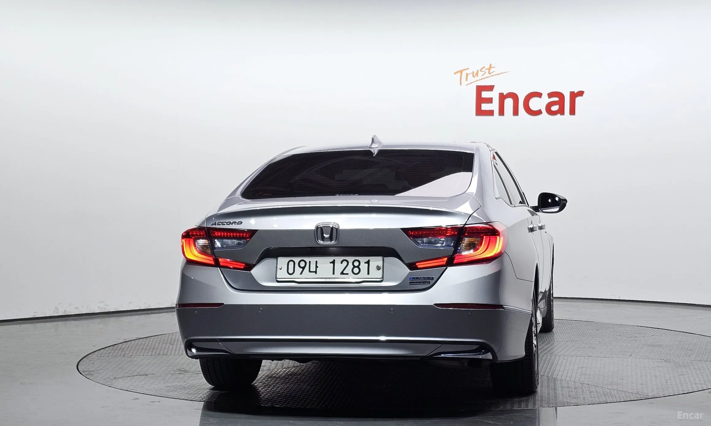 Honda Accord 10th Generation превью 4