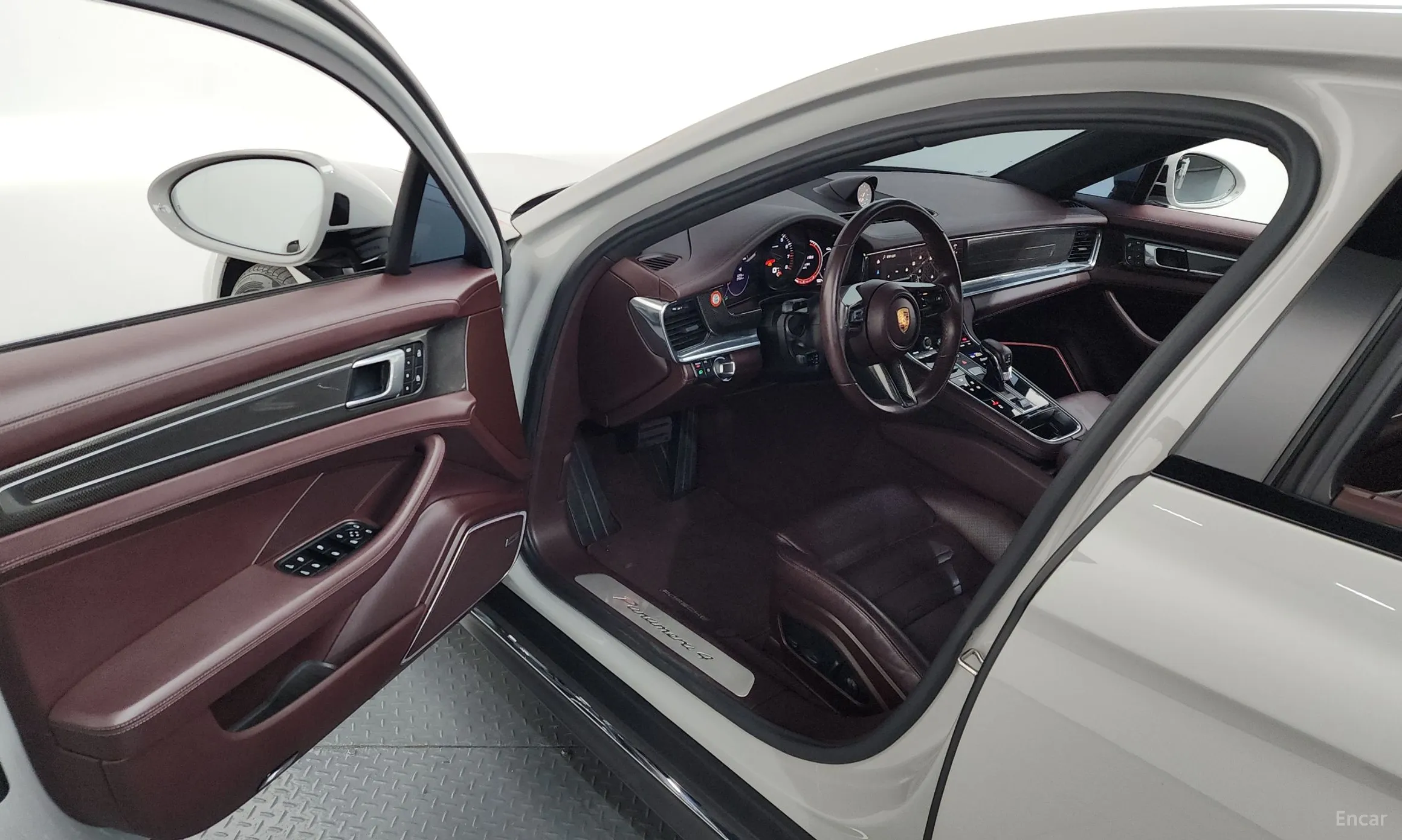 Porsche Panamera (971) превью 10