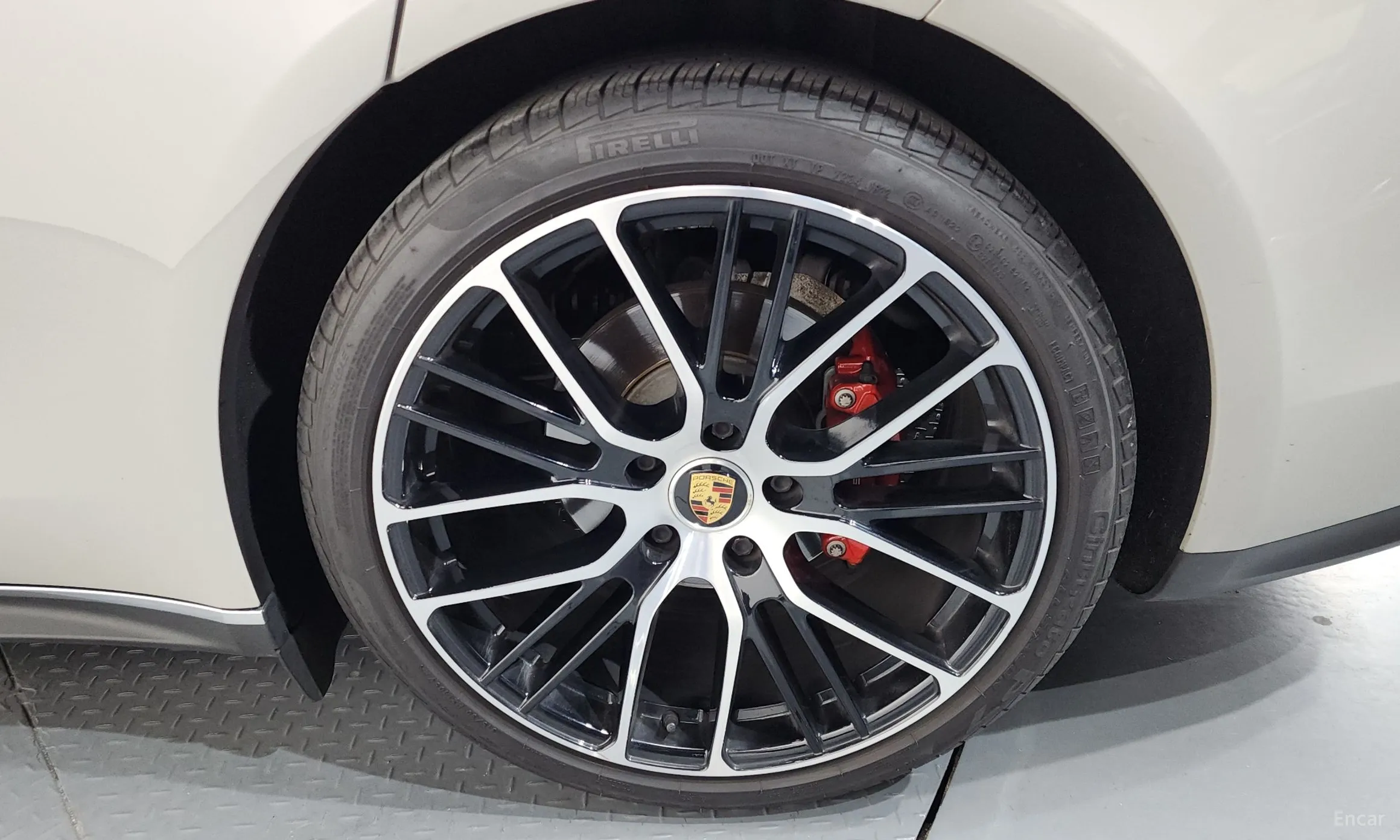 Porsche Panamera (971) превью 5