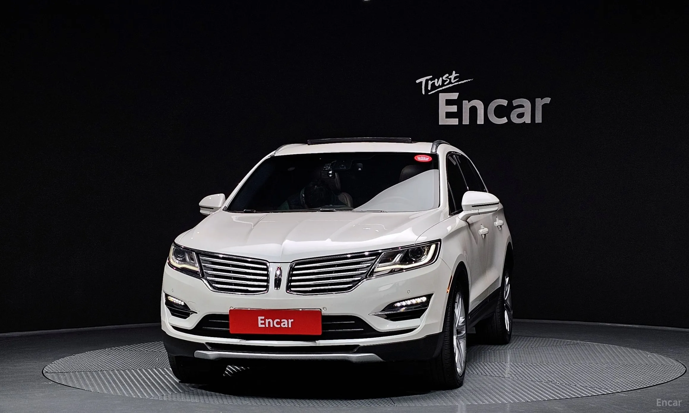 Lincoln MKC превью 3