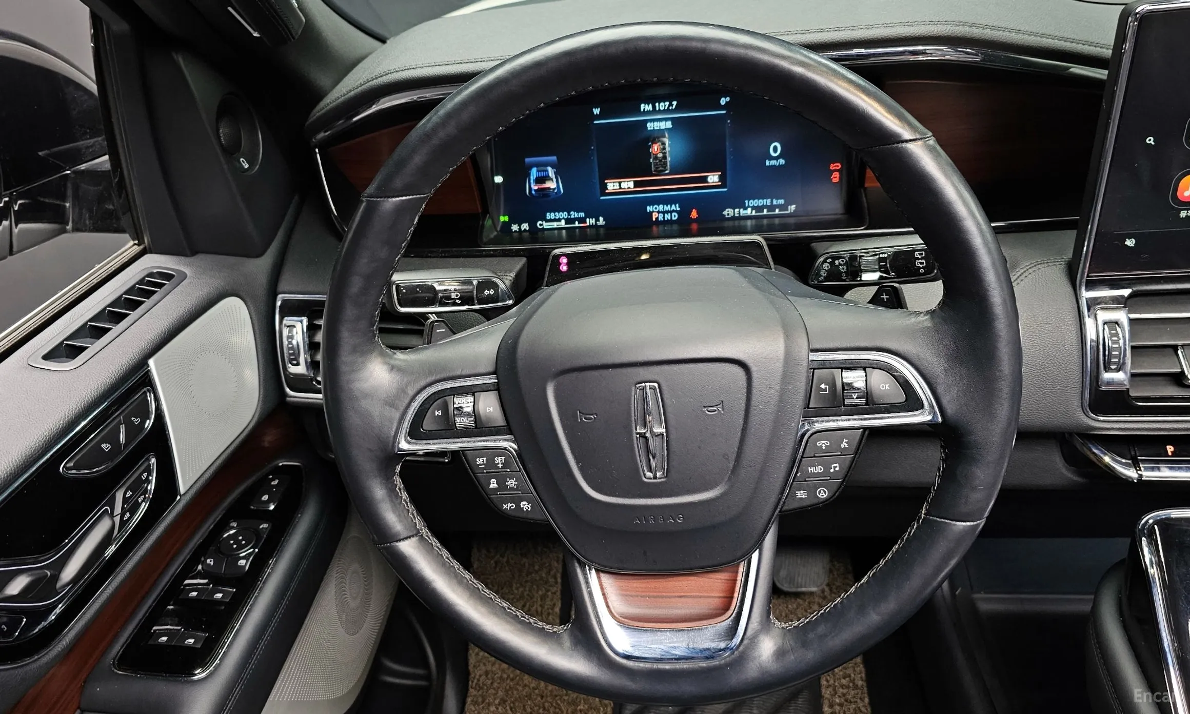 Lincoln Navigator 4th generation превью 13