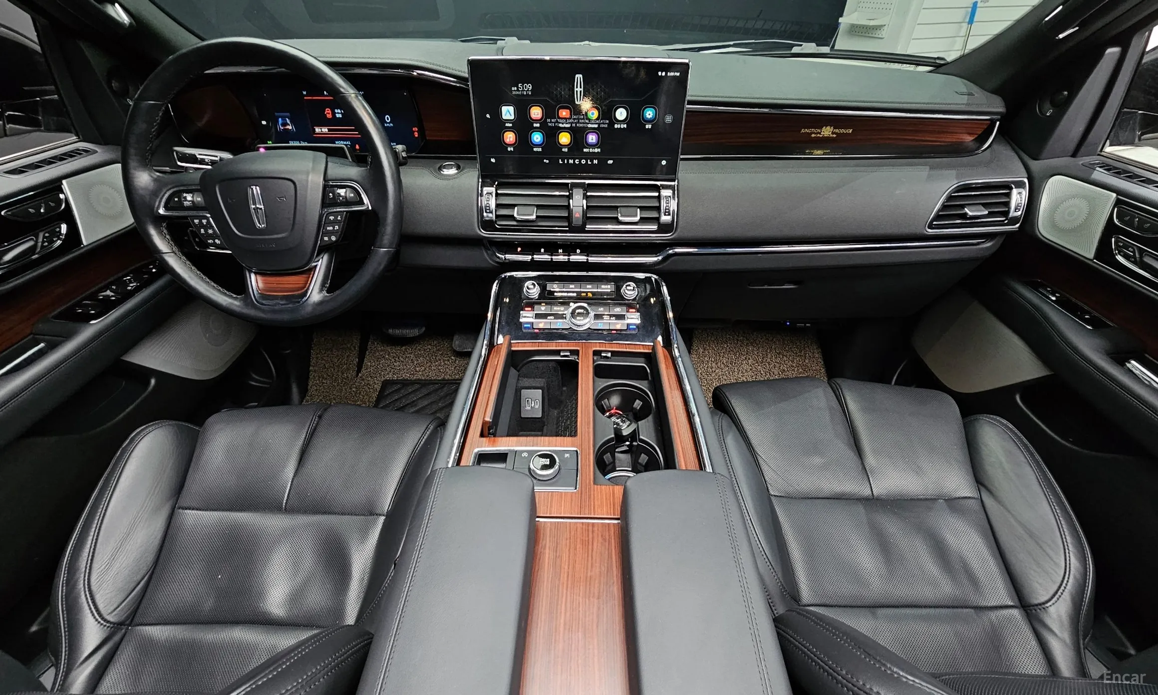 Lincoln Navigator 4th generation превью 7