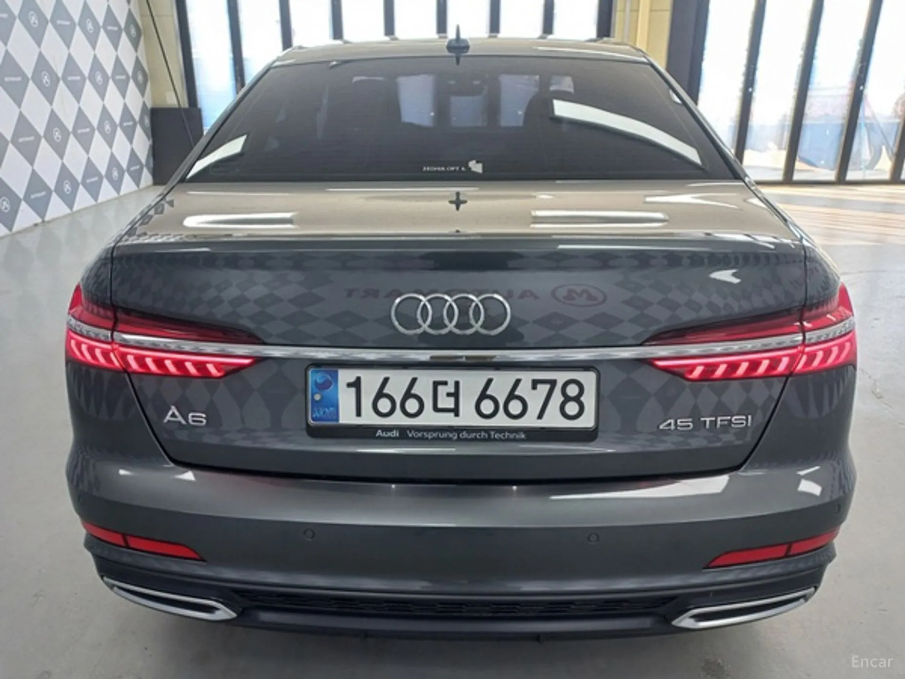 Audi A6 (C8) превью 4